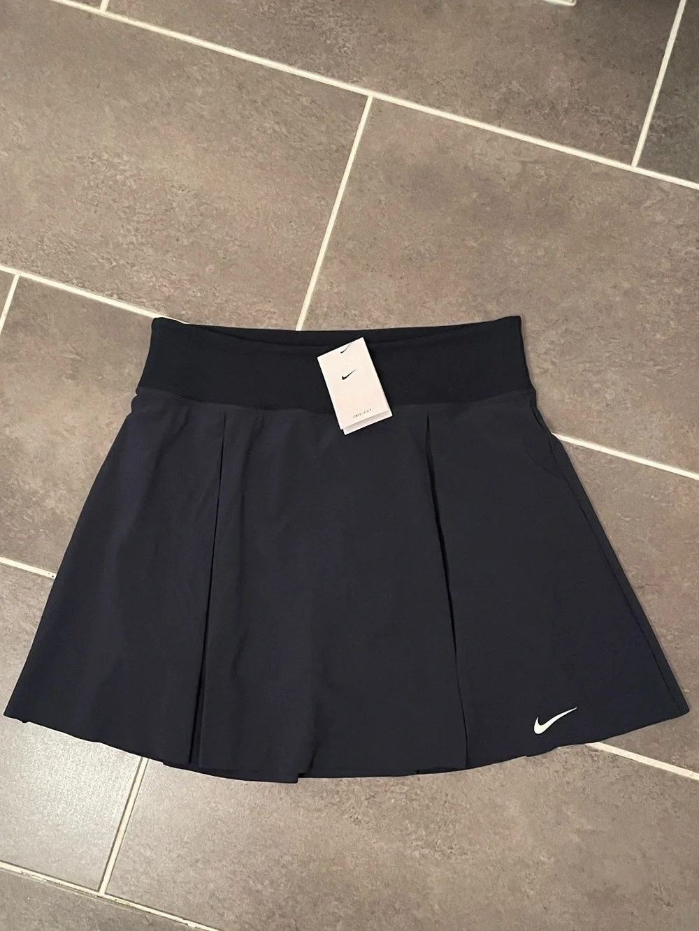 Nike Dri-Fit Advantage Golf Skirt size Large - Picture 2 of 9